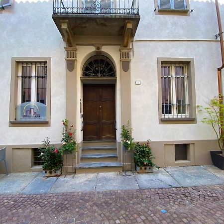 La Finestra Sul Borgo Apartman Alba Kültér fotó
